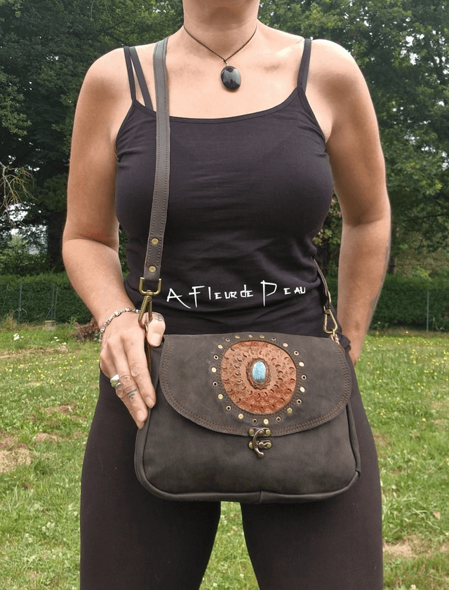 Sac 100 % cuir avec pierre Apatite bleue