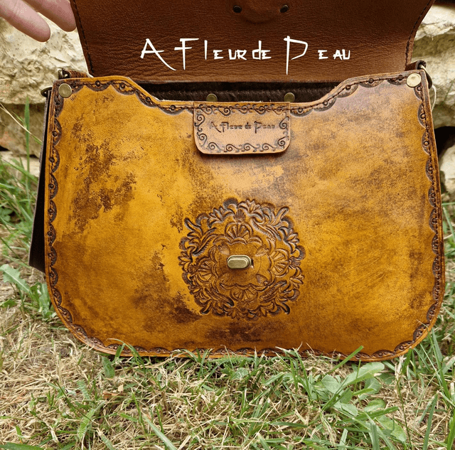 Sac 100% cuir pierre oeil de tigre