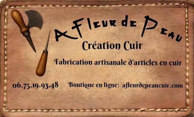 Bienvenue dans ma boutique A Fleur de Peau. Toutes mes créations sont fabriquées artisanalement avec du cuir français que je sélectionne avec soin. Je fabrique mes créations en pièces uniques ou en exemplaires limités dans mon atelier situé en Bourgogne Franche Comté en France 🇨🇵